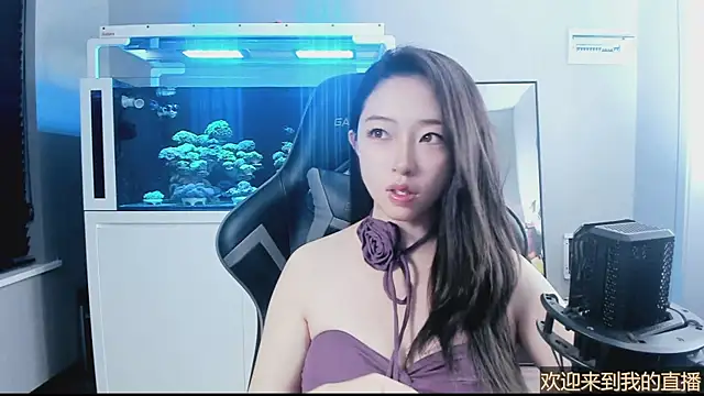 Snapshot of Keke-Bai chatting on October 21, 2025, 11:55 am Keke-Bai online show from October 21, 2025, 11:55 am