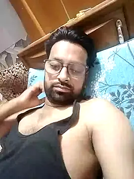 mohsin99272 online show from September 18, 2025, 12:51 pm