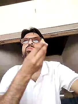 mohsin99272 online show from October 22, 2025, 4:13 am