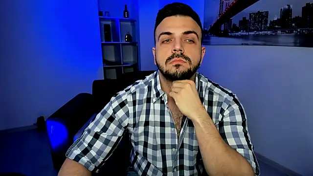 Jace Thorne online show from December 17, 2025, 5:02 am