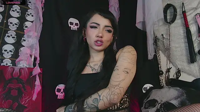 agathaaiko6 online show from November 12, 2025, 12:33 am