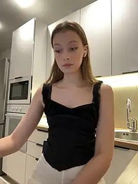 FriendlyFire 18 online show from September 27, 2025, 5:51 pm