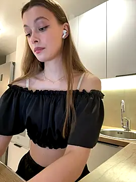 FriendlyFire 18 online show from November 14, 2025, 8:29 pm