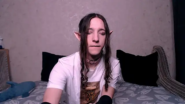 SilverMuse  online show from October 12, 2025, 11:59 pm