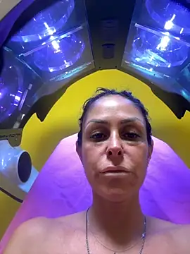 Snapshot of ainaht chatting on November 17, 2025, 11:16 am ainaht online show from November 17, 2025, 11:16 am