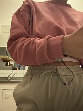 ainaht online show from March 10, 2026, 8:19 am