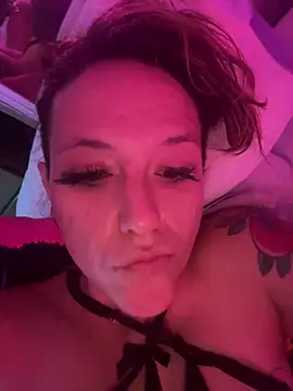 Snapshot of darnette_daisy chatting on November 24, 2025, 10:15 am darnette daisy online show from November 24, 2025, 10:15 am