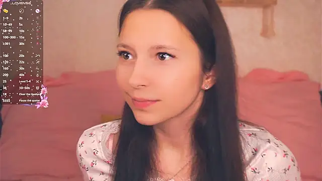 GabrielleLynchard online show from November 2, 2025, 7:27 pm