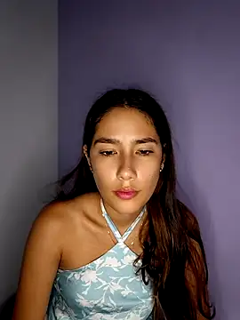 Snapshot of Amber_Miiller2 chatting on May 28, 2026, 9:23 pm Amber Miiller2 online show from May 28, 2026, 9:23 pm