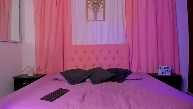 Snapshot of Nova_Luv_ chatting on October 11, 2025, 1:31 pm Nova Luv online show from October 11, 2025, 1:31 pm