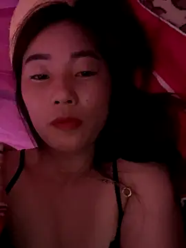 Snapshot of Moon_pusy chatting on October 18, 2025, 5:25 pm Moon pusy online show from October 18, 2025, 5:25 pm