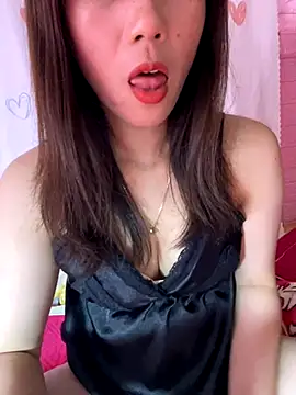 Snapshot of Moon_pusy chatting on November 5, 2025, 5:07 am Moon pusy online show from November 5, 2025, 5:07 am