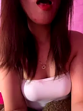 Snapshot of Moon_pusy chatting on November 24, 2025, 3:23 pm Moon pusy online show from November 24, 2025, 3:23 pm