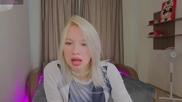 MistyMayers online show from October 2, 2025, 5:36 am