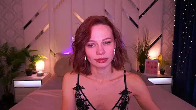 ShyySiren online show from February 11, 2026, 3:50 pm