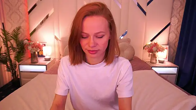 ShyySiren online show from April 2, 2026, 6:44 am