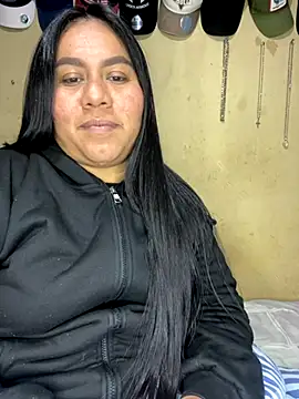 babyjuly19 online show from October 25, 2025, 8:00 am