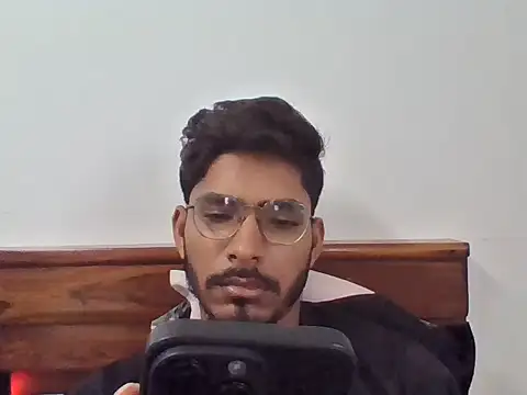 Snapshot of vikranthLong chatting on September 30, 2025, 8:08 am vikranthLong online show from September 30, 2025, 8:08 am