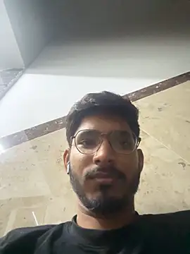 Snapshot of vikranthLong chatting on October 5, 2025, 6:39 pm vikranthLong online show from October 5, 2025, 6:39 pm