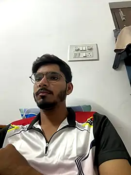 Snapshot of vikranthLong chatting on October 24, 2025, 5:20 pm vikranthLong online show from October 24, 2025, 5:20 pm