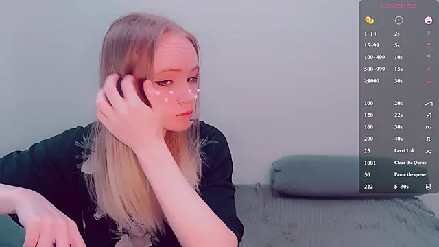 Snapshot of AliceNya_cute chatting on April 27, 2026, 5:16 am AliceNya cute online show from April 27, 2026, 5:16 am