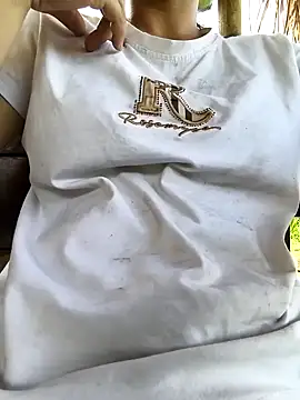 lily-00 online show from September 15, 2025, 7:30 am