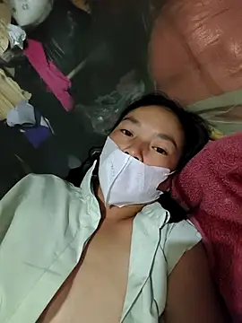 lily-00 online show from September 24, 2025, 9:29 pm