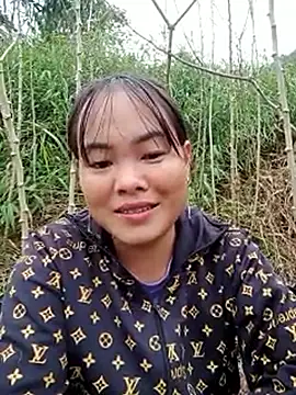 emilyzz online show from November 20, 2025, 9:53 am