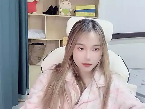 W-Sunflower online show from November 24, 2025, 2:06 pm