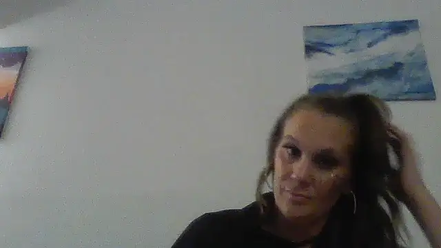 Ariasweetaspie online show from October 31, 2025, 5:19 am