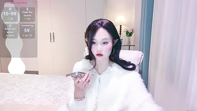 schoolgirl-nurse online show from January 7, 2026, 1:13 pm