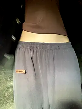 Bella sexy98 online show from November 20, 2025, 3:07 am