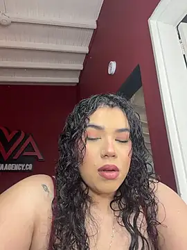 krisstenSantos online show from February 14, 2026, 1:52 pm