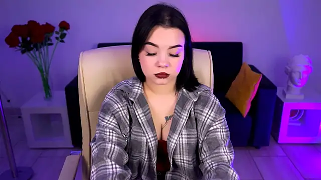 Snapshot of leslierowe_ chatting on September 18, 2025, 12:07 pm leslierowe  online show from September 18, 2025, 12:07 pm