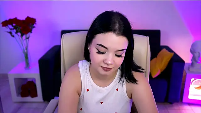 Snapshot of leslierowe_ chatting on September 21, 2025, 4:08 pm leslierowe  online show from September 21, 2025, 4:08 pm