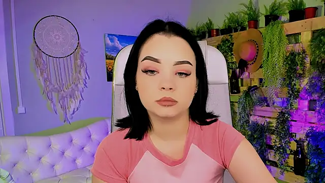 Snapshot of leslierowe_ chatting on October 18, 2025, 4:41 pm leslierowe  online show from October 18, 2025, 4:41 pm