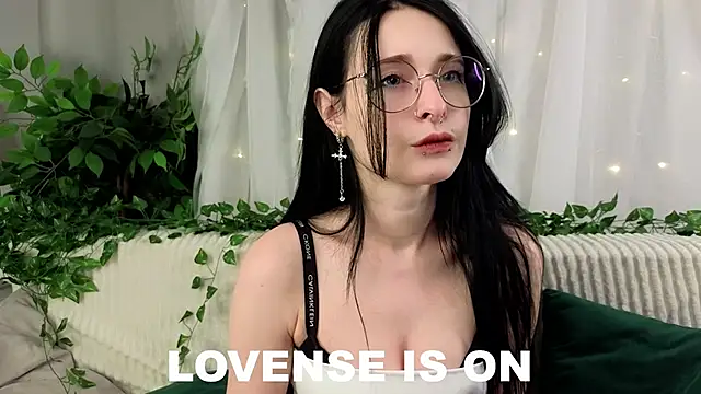 DarcyAspacio online show from February 13, 2026, 11:17 am