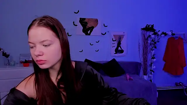 Snapshot of BetsyKiss chatting on October 29, 2025, 6:48 am BetsyKiss online show from October 29, 2025, 6:48 am