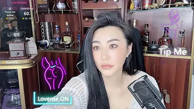 Snapshot of A-Lin-666 chatting on October 15, 2025, 1:28 am A-Lin-666 online show from October 15, 2025, 1:28 am