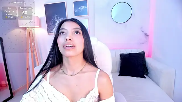 Tiffany Low online show from February 11, 2026, 1:16 pm