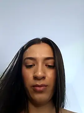 MiQeilaSweet online show from December 2, 2025, 10:05 pm