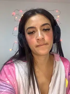 MiQeilaSweet online show from February 23, 2026, 11:02 pm