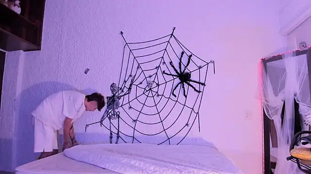 j martony online show from October 22, 2025, 12:05 pm