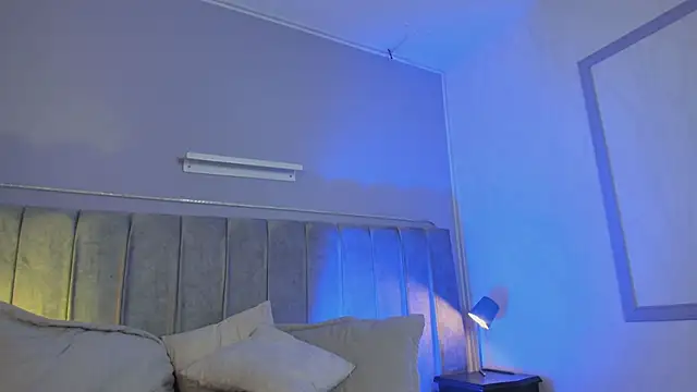 Peytonn Monroe online show from October 28, 2025, 12:30 pm