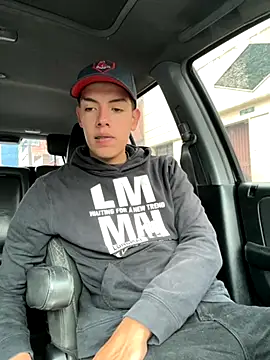 mattebret11 online show from September 30, 2025, 6:46 pm