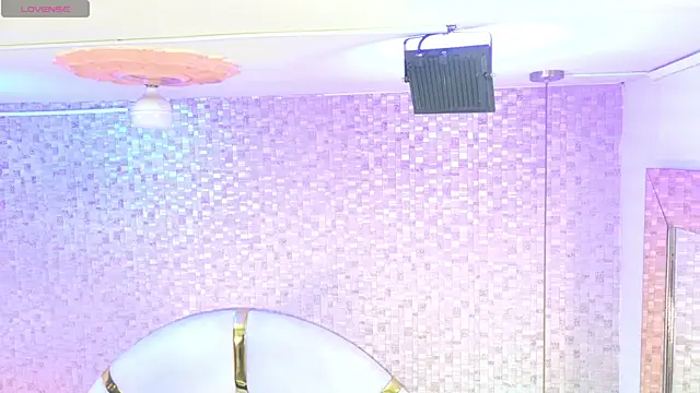 Snapshot of paulina_cano chatting on October 6, 2025, 7:11 pm paulina cano online show from October 6, 2025, 7:11 pm