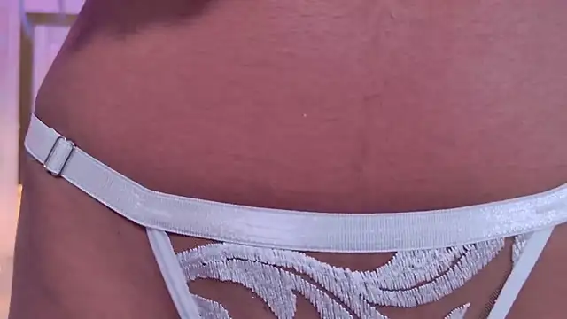 Snapshot of paulina_cano chatting on February 6, 2026, 7:17 pm paulina cano online show from February 6, 2026, 7:17 pm