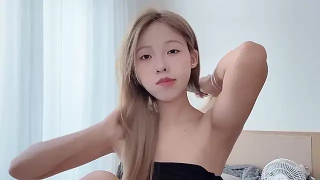 Meng 777 online show from April 18, 2026, 7:45 am