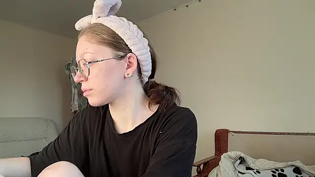 MargarettNewbie online show from September 26, 2025, 4:16 am