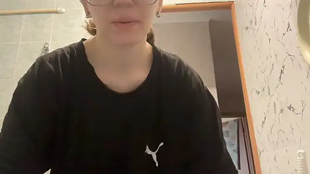 MargarettNewbie online show from September 27, 2025, 4:06 am